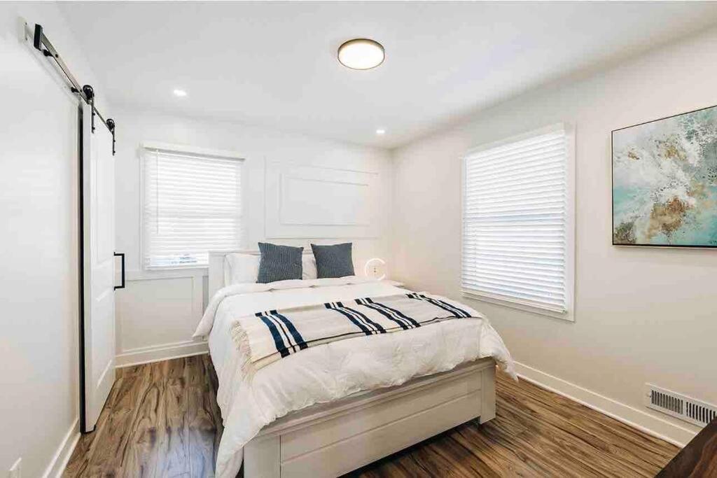 Beautiful Luxury Home Freshly Renovated With Big Yard, Seating & Grill Pad Cottage Grove 外观 照片