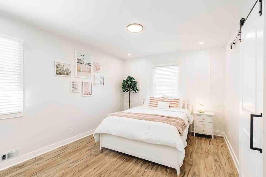 Beautiful Luxury Home Freshly Renovated With Big Yard, Seating & Grill Pad Cottage Grove 外观 照片