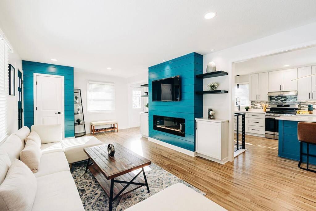 Beautiful Luxury Home Freshly Renovated With Big Yard, Seating & Grill Pad Cottage Grove 外观 照片